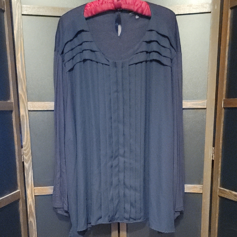 Ryan Wythe Elegant Women's Blue Pleated Blouse